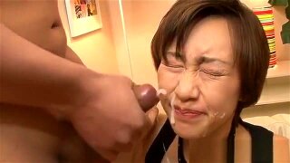 Asian milf pussy poung action